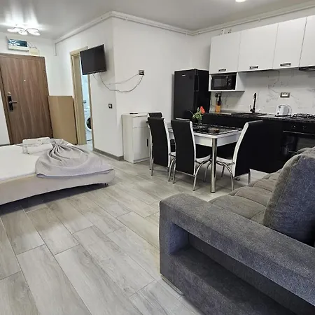 Alezzi Large Luxury Studio N10 Piscina Appartement