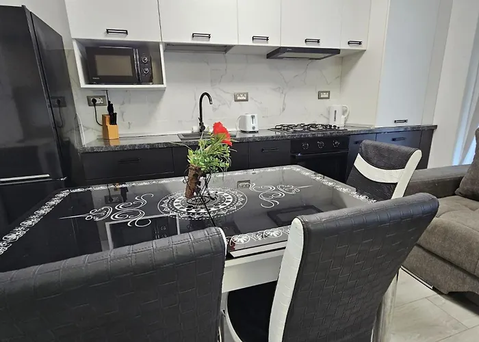 Alezzi Large Luxury Studio N10 Piscina