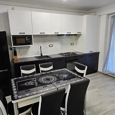 Alezzi Large Luxury Studio N10 Piscina Apartment