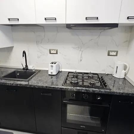 Alezzi Large Luxury Studio N10 Piscina Apartment *