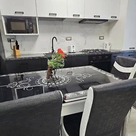 Alezzi Large Luxury Studio N10 Piscina