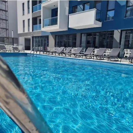 Alezzi Large Luxury Studio N10 Piscina *